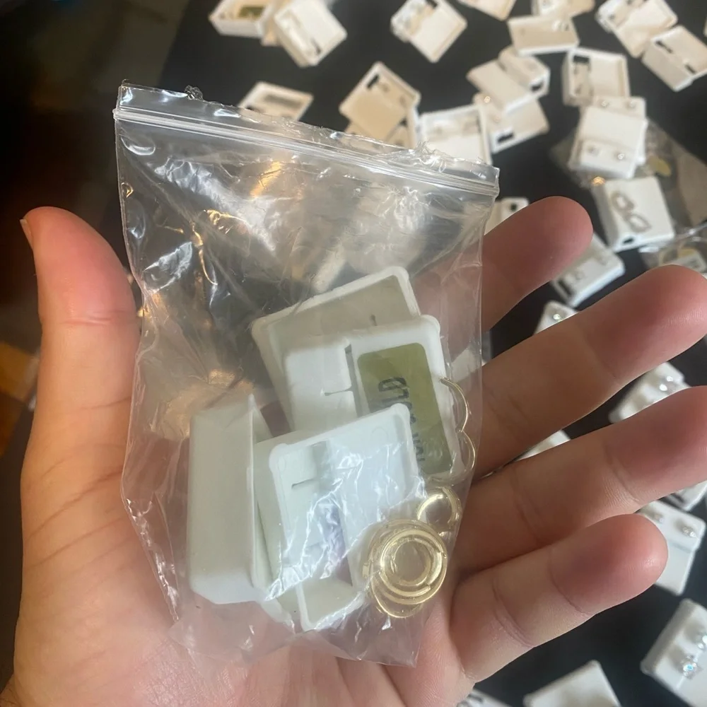 Massive lot of 100 pieces .925 silver with Zirconia, Moissanite, 10k gold - Picture 7 of 17